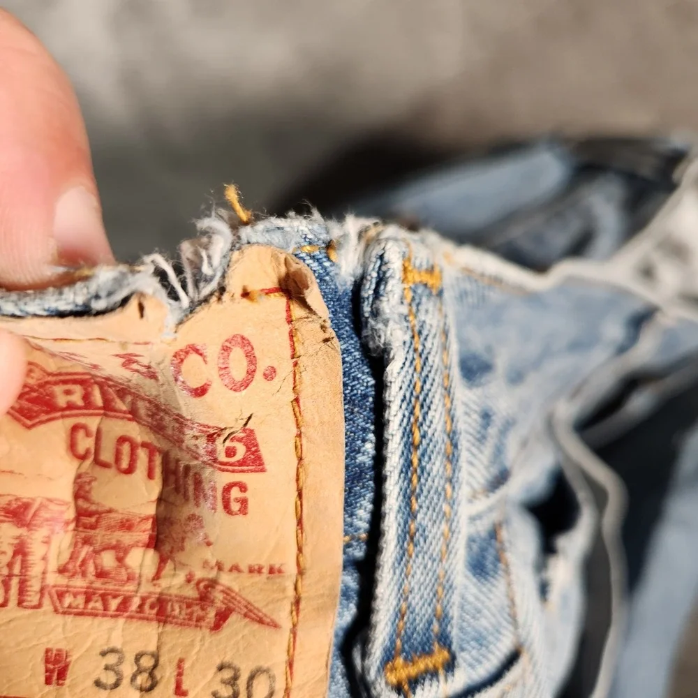 Levi's 560 Jeans Men's 38X30‎ Blue Comfort Fit Light Wash Denim Pants